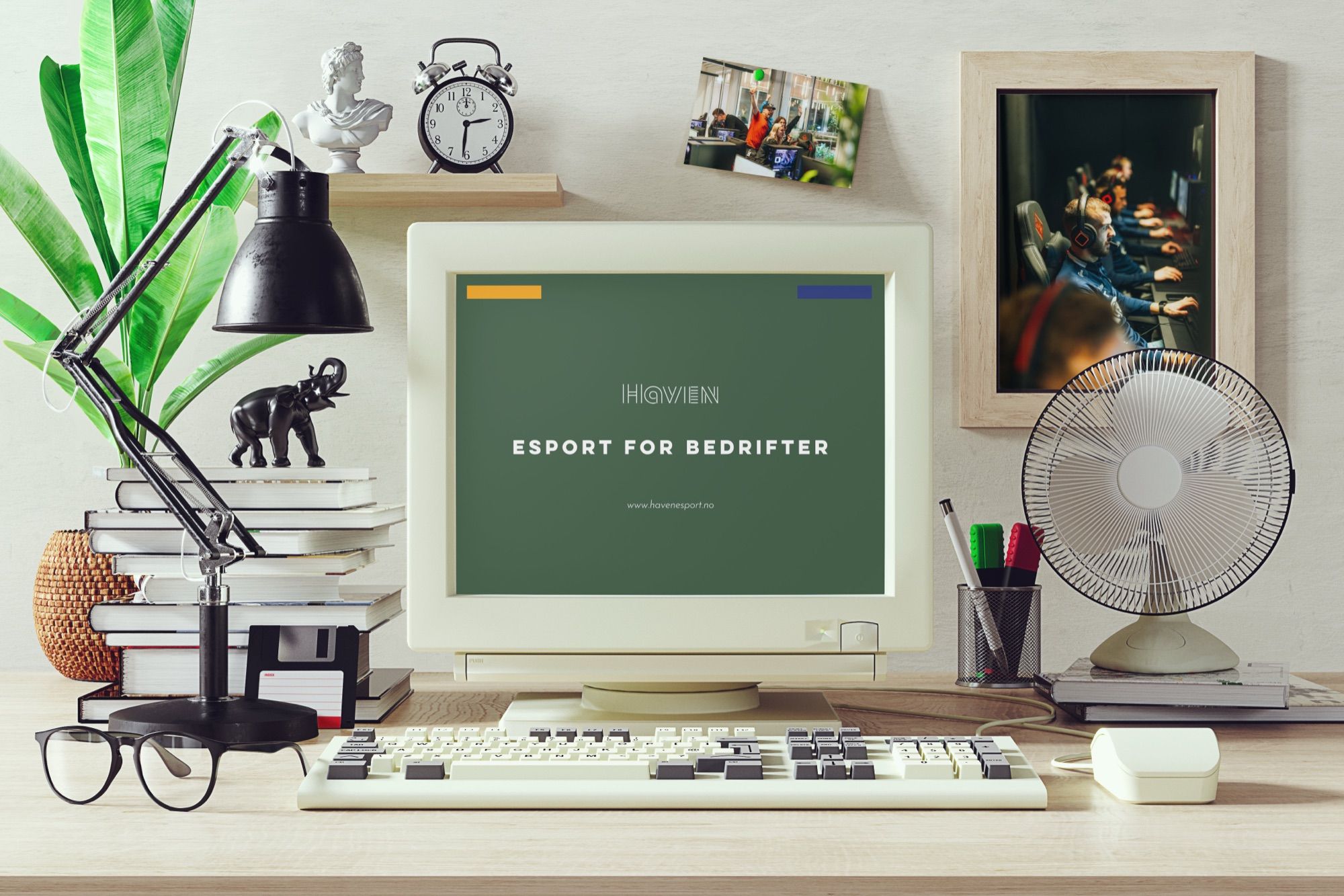 Haven Mockup Gammel Crt Skjerm.