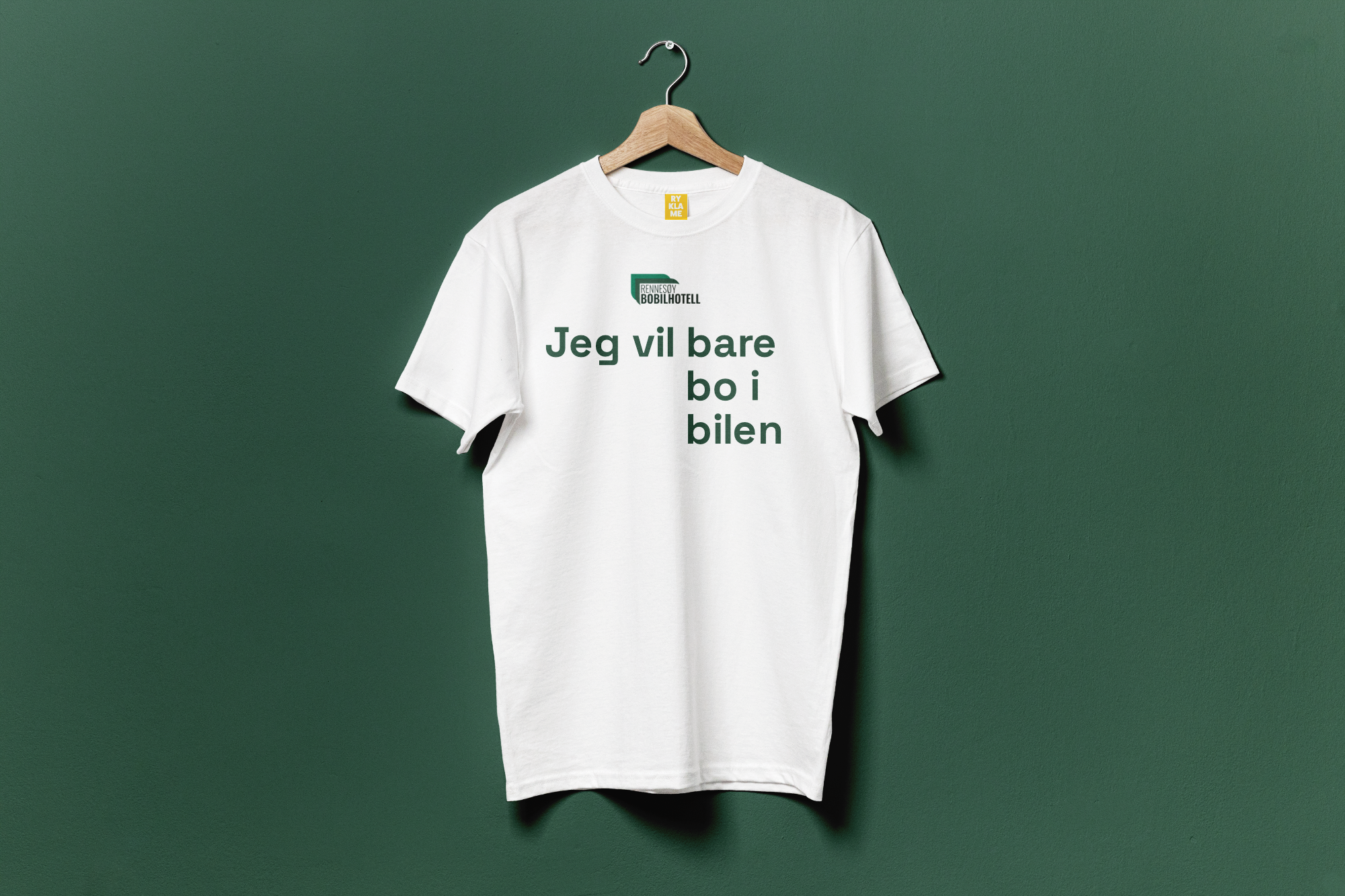 Rennesoy Bobilhotell Logo Mockup.